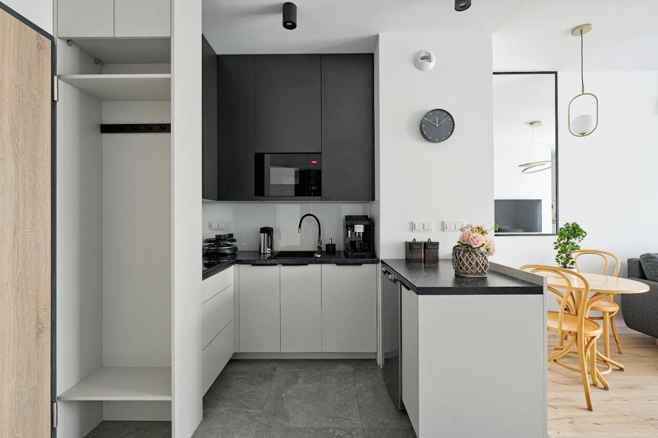 Optykow 3A Cozy Studio Promenada Apartment วอร์ซอ ภายนอก รูปภาพ